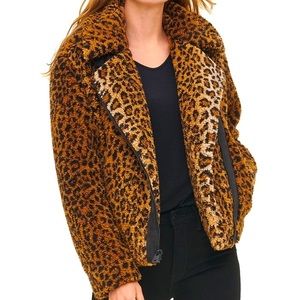 EUC LEVI’S All Over Leopard Print Sherpa Motorcycle Jacket